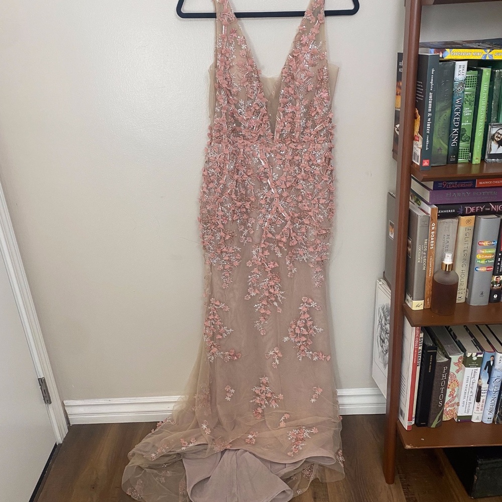 Pink Floral Wedding Gown from René the Label (Size 10) - Picture 5 of 15